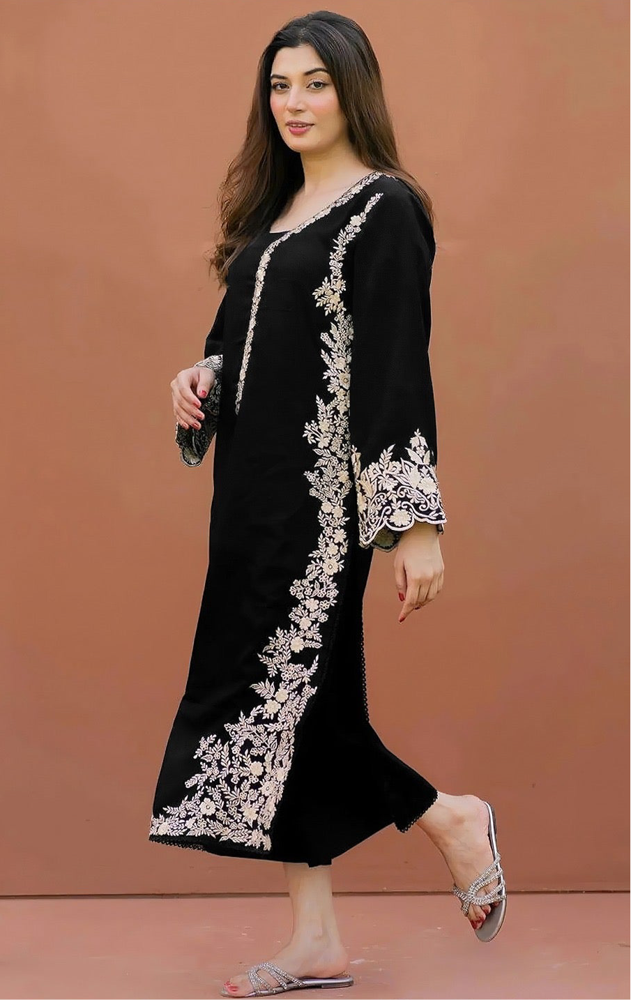 ZAINAB CHUTANI | LAWN 2 PC FULL HEAVY EMB SUIT FOR SUMMER 2026 BLACK