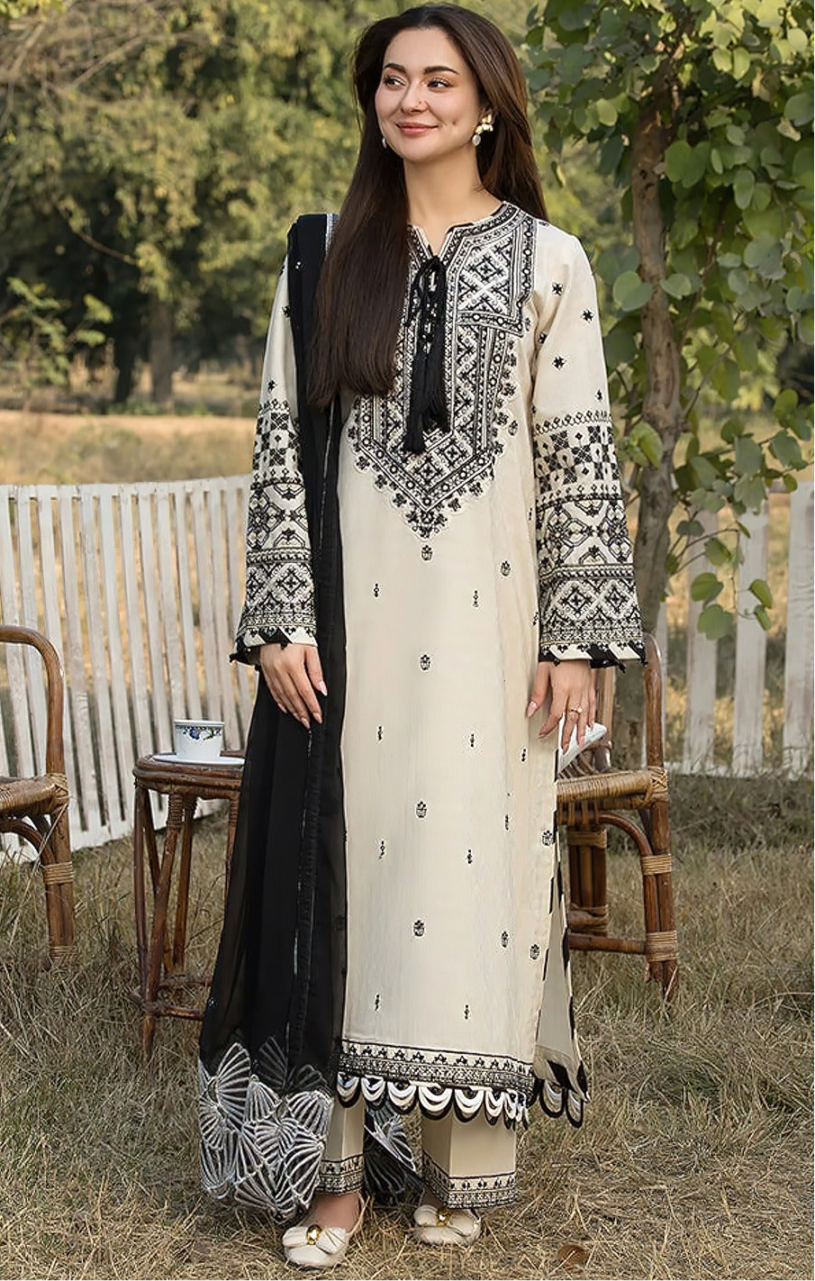 QALAMKAR | LAWN 3 PIECE UNSTICHED FULL HEAVY EMB SUIT WITH READY TO WEAR CUTTWORK DUBATA FOR SUMMER 2026