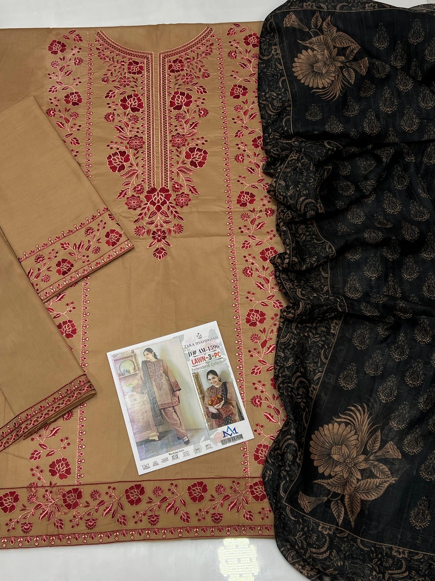 ZARA SHAHJAHAN | LAWN 3 PIECE UNSTICHED FULL HEAVY EMB SUIT FOR SUMMER 2025