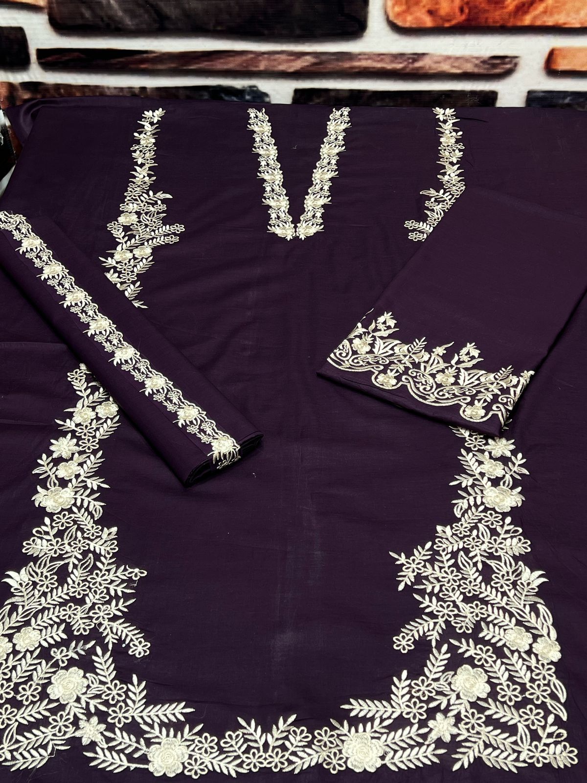 ZAINAB CHOTTANI | LAWN 2 PIECE UNSTICHED FULL HEAVY EMB SUIT FOR SUMMER 2025 PLUM