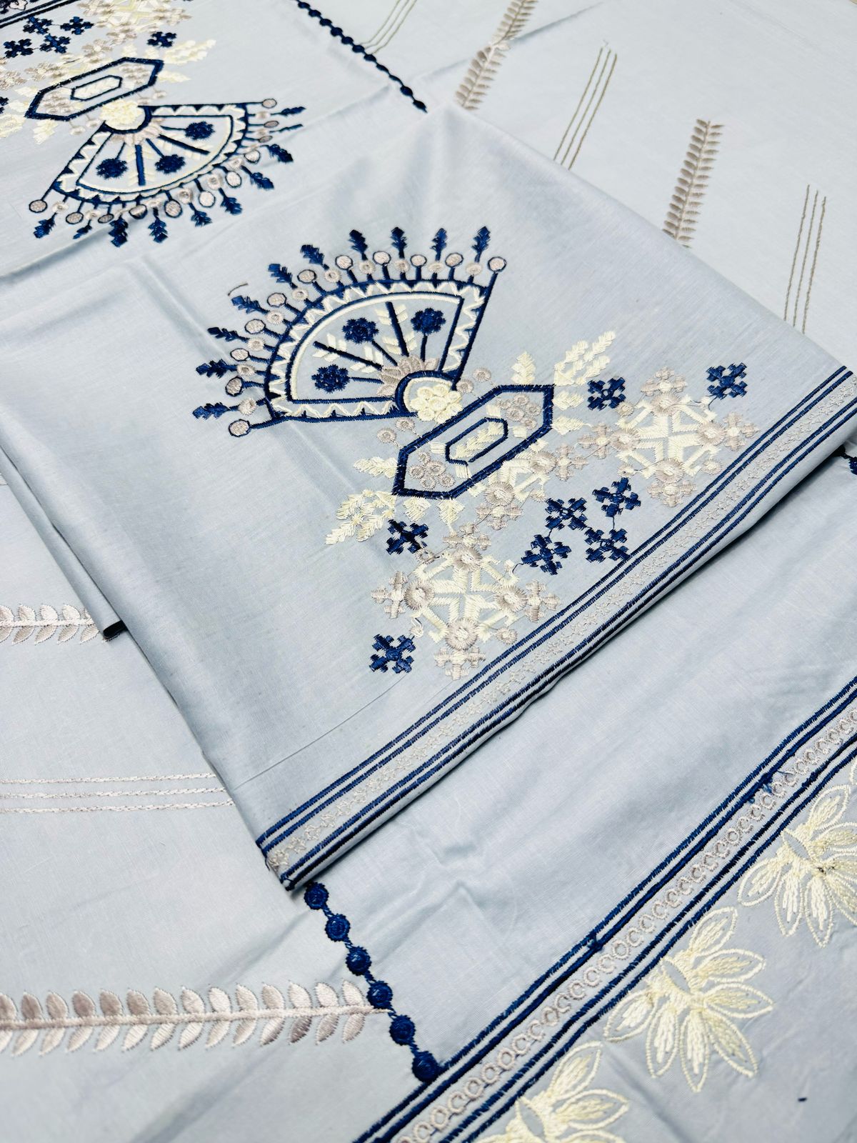 MARIA.B | LAWN 3 PIECE FULL HEAVY EMB UNSTICHED SUIT FOR SUMMER 2025