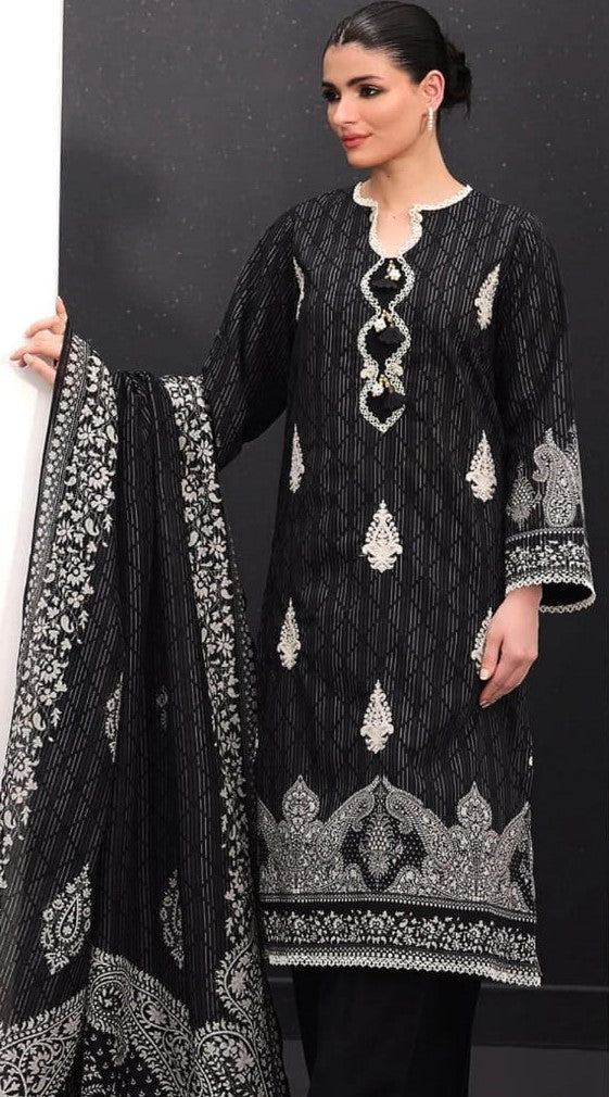 LIMELIGHT | DHANAK 3 PIECE HEAVY EMB SUIT FOR WINTER 2024-2025 D-8683D