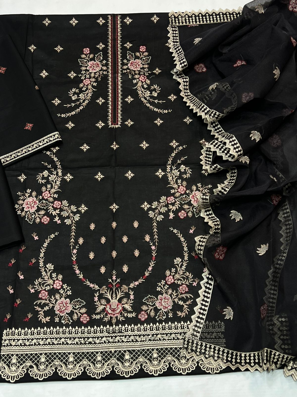 MARIA.B | LAWN 3 PIECE UNSTICHED FULL HEAVY EMB SUIT FOR SUMMER 2025