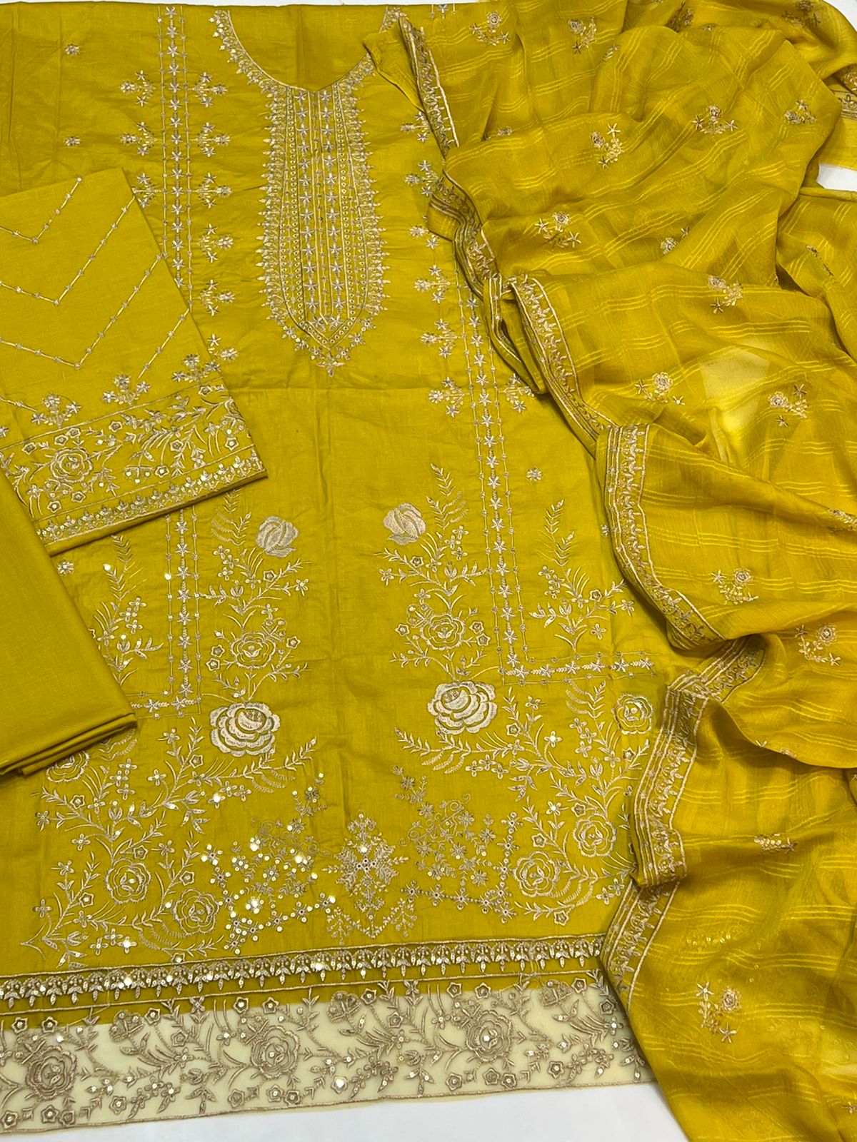 ZARA SHAH JAHAN | LAWN 3 PIECE UNSTICHED FULL HEAVY EMB SUIT FOR SUMMER 2025