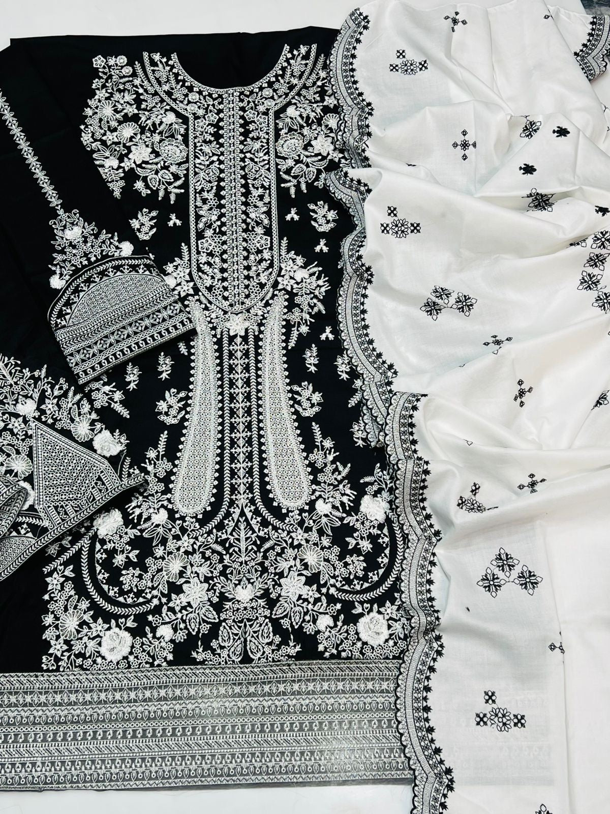 BAREEZE | DHANAK 3 PIECE UNSTICHED FULL HEAVY EMB SUIT WITH HEAVY EMB SHAWL FOR WINTER 2025-26