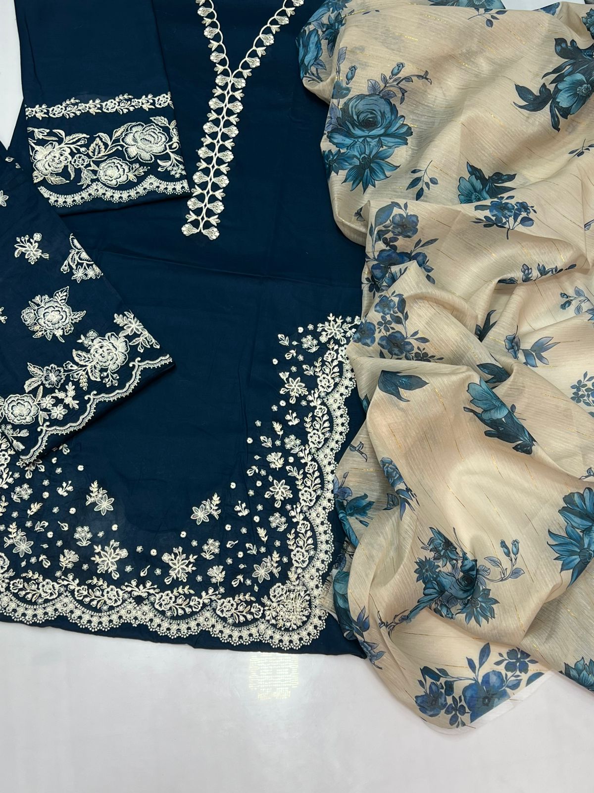 ZARA SHAH JAHAN | LAWN 3 PIECE UNSTICHED FULL HEAVY EMB SUIT FOR SUMMER 2025