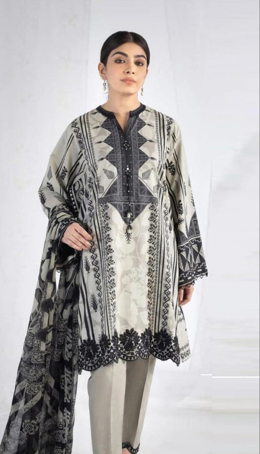 SAPPHIRE | DHANAK 3 PIECE HEAVY EMB SUIT FOR WINTER 2024-2025 D-8842A